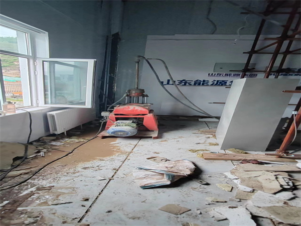 乡宁地基基础下沉墙体裂缝加固注浆顶升施工